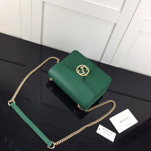 グッチバッグ着用イメージ